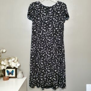 Talbots Dress Size 8 Black Gray A Line Pleated Cap Sleeve Keyhole Lined Business